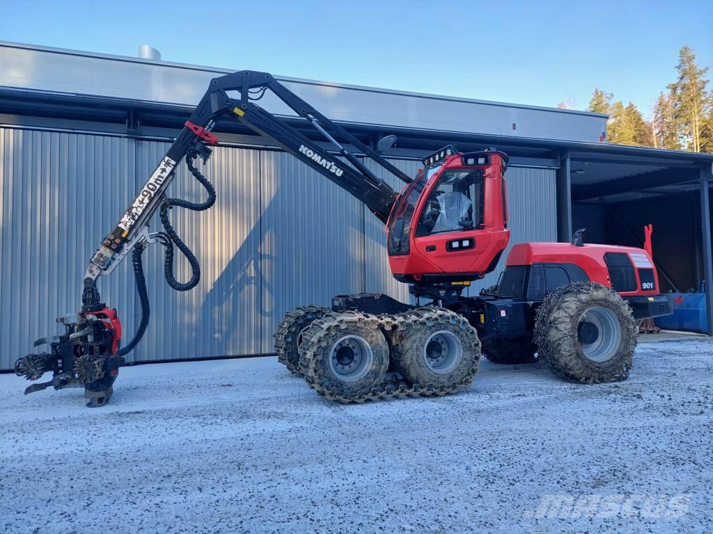 Komatsu 901 Betakarítók