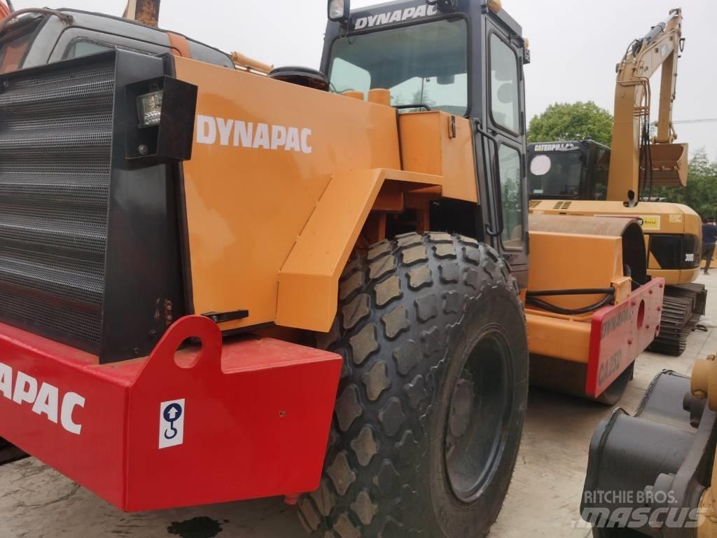 Dynapac CA 25 D Egydobos hengerek