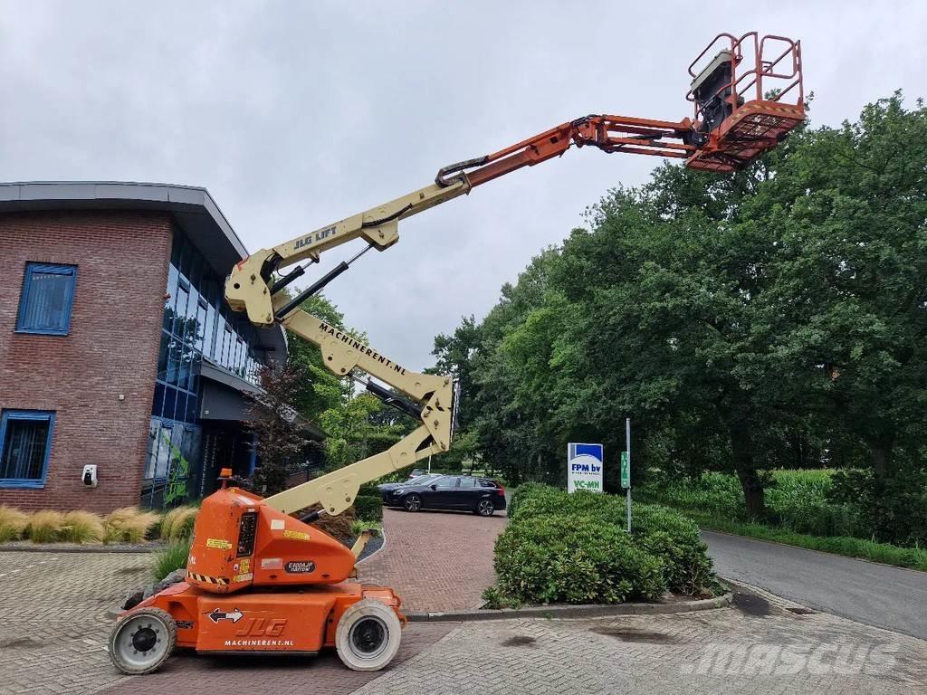 JLG E400AJPN Karos emelők