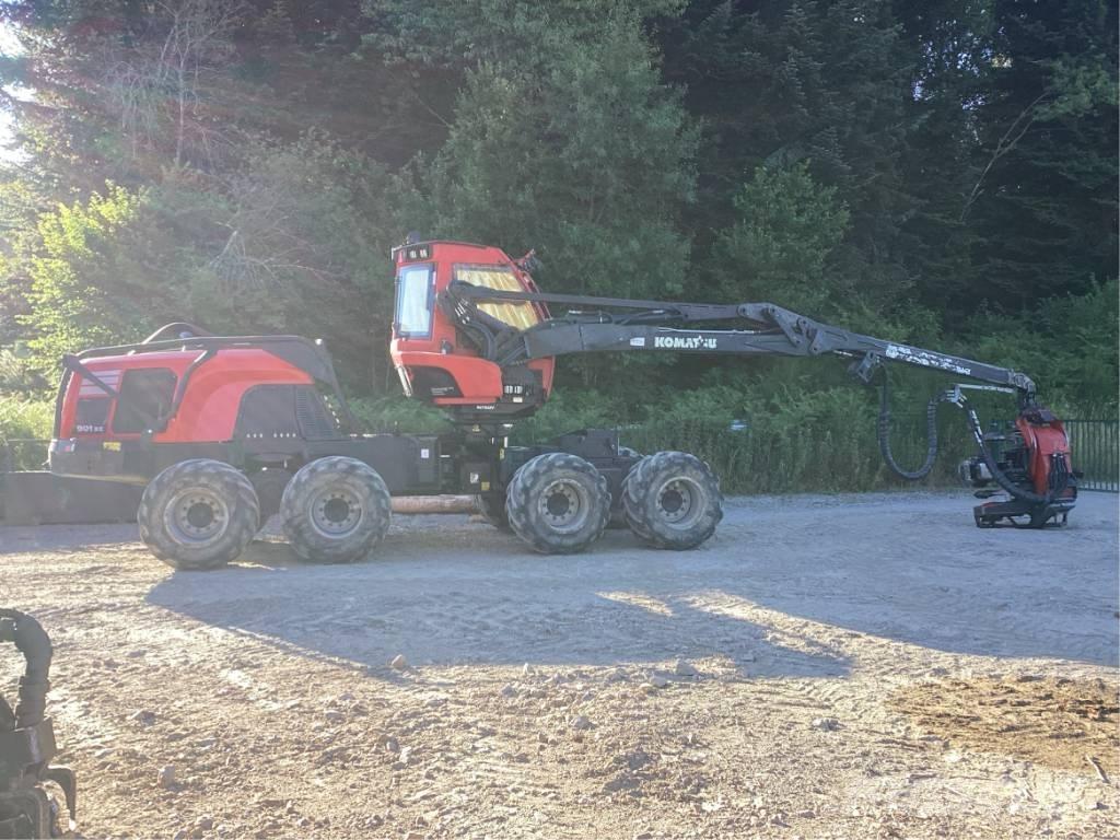 Komatsu 901 XC Betakarítók