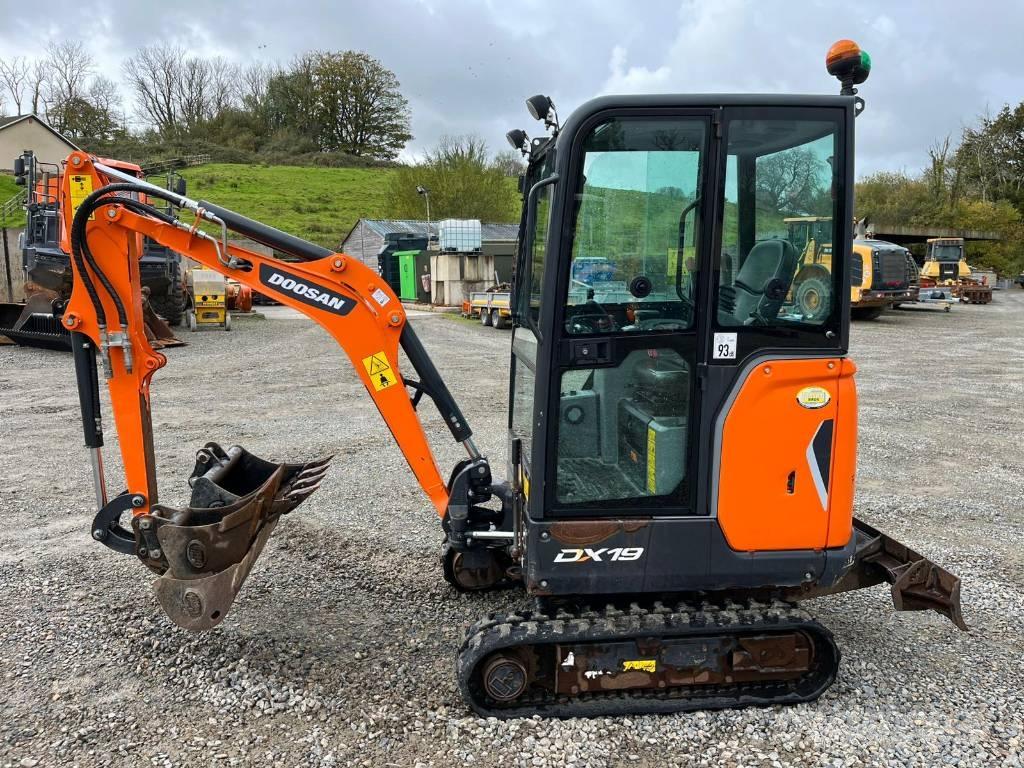 Doosan DX 19 Mini kotrók < 7t