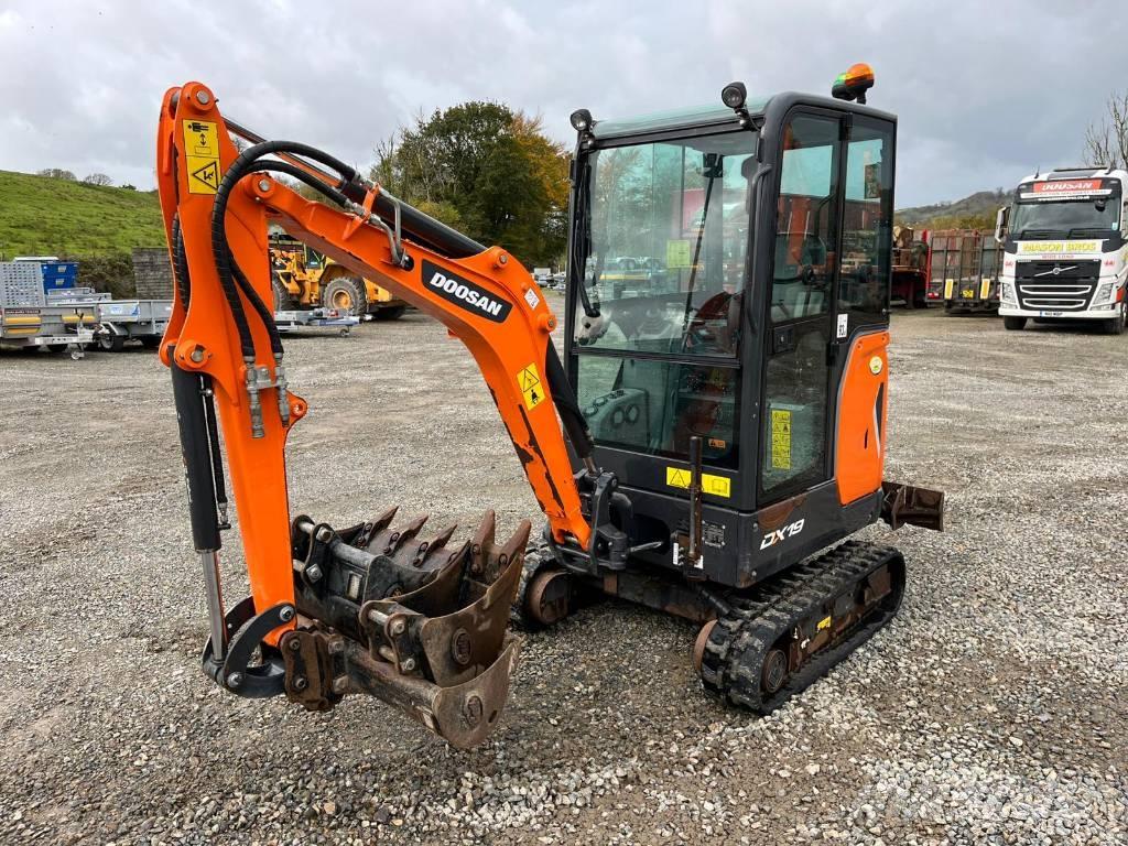 Doosan DX 19 Mini kotrók < 7t