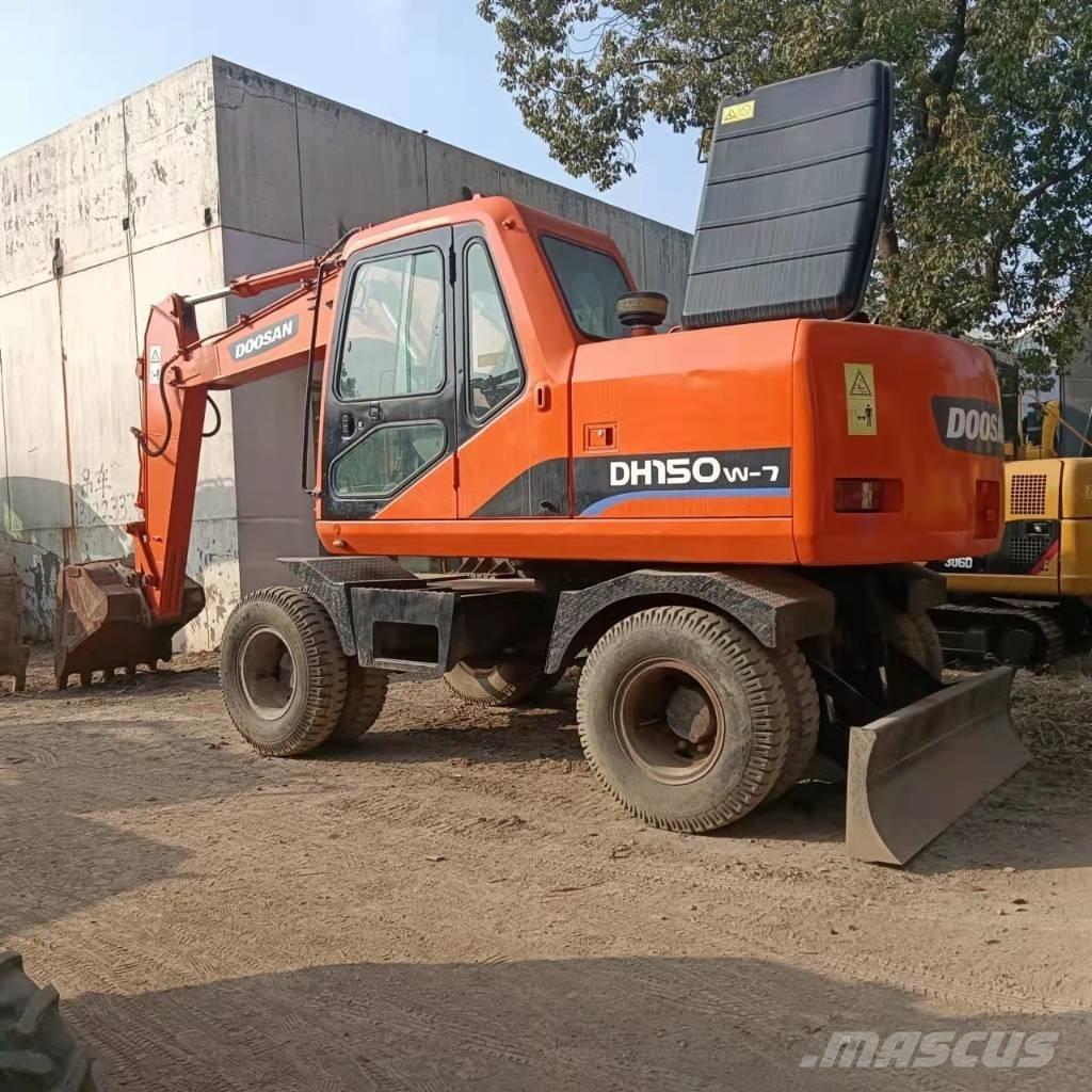 Doosan DH150W-7 Gumikerekes kotrók