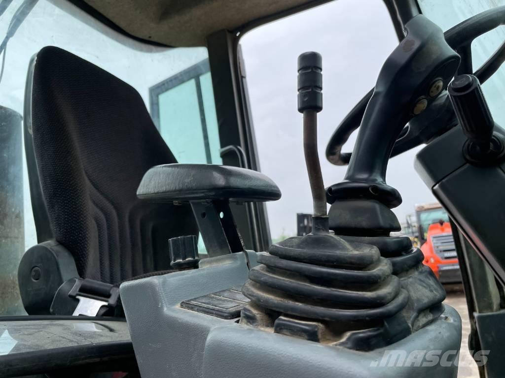 Volvo L 30 ZX Gumikerekes homlokrakodók