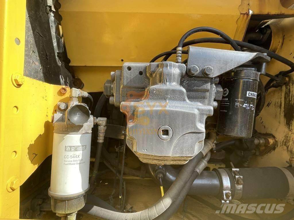 Komatsu PC 220-8 Lánctalpas kotrók