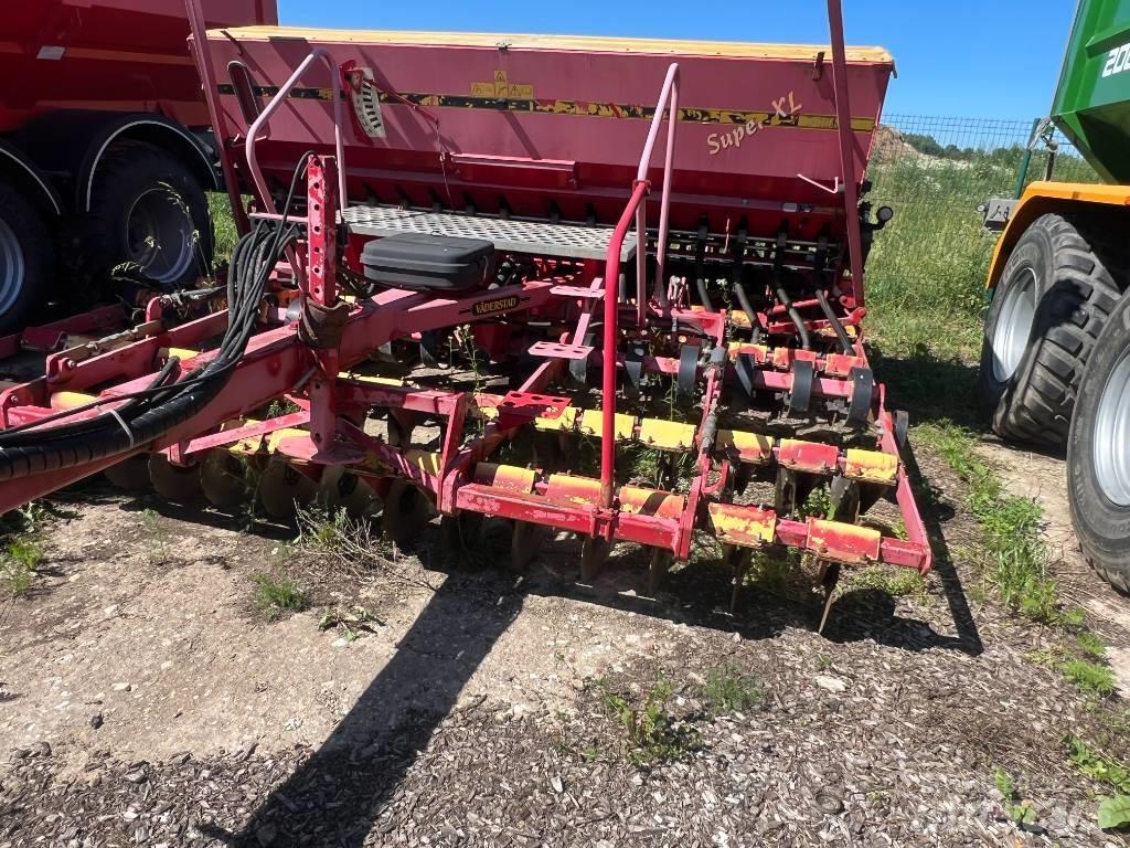 Väderstad Rapid400C Vetőgépek