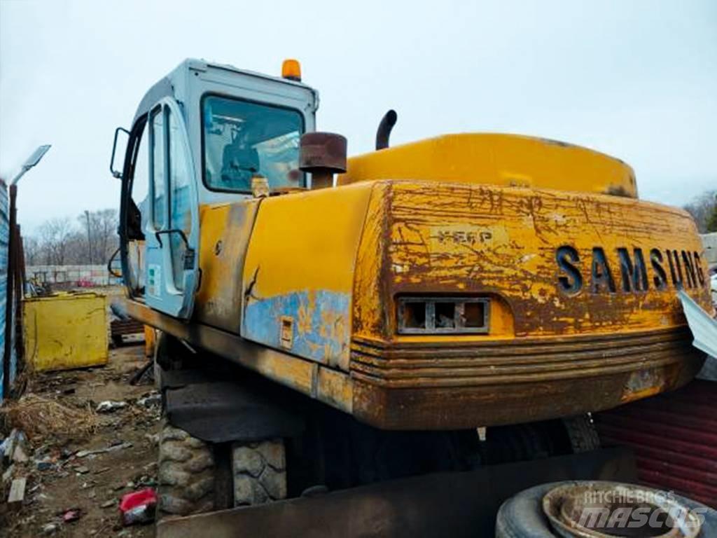 Samsung SE 210 Lánctalpas kotrók