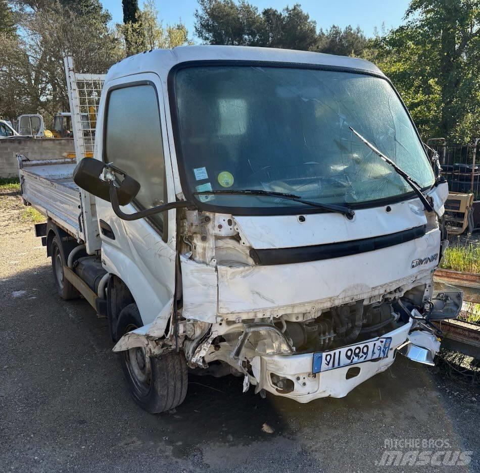 Toyota Dyna Kis teherszállító/Platós kocsi