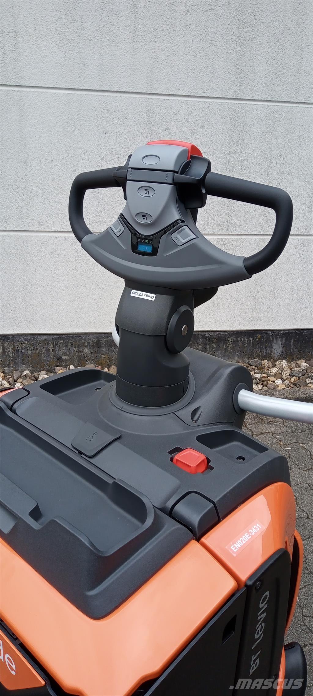 Toyota LPE200 Gyalogkíséretű targonca