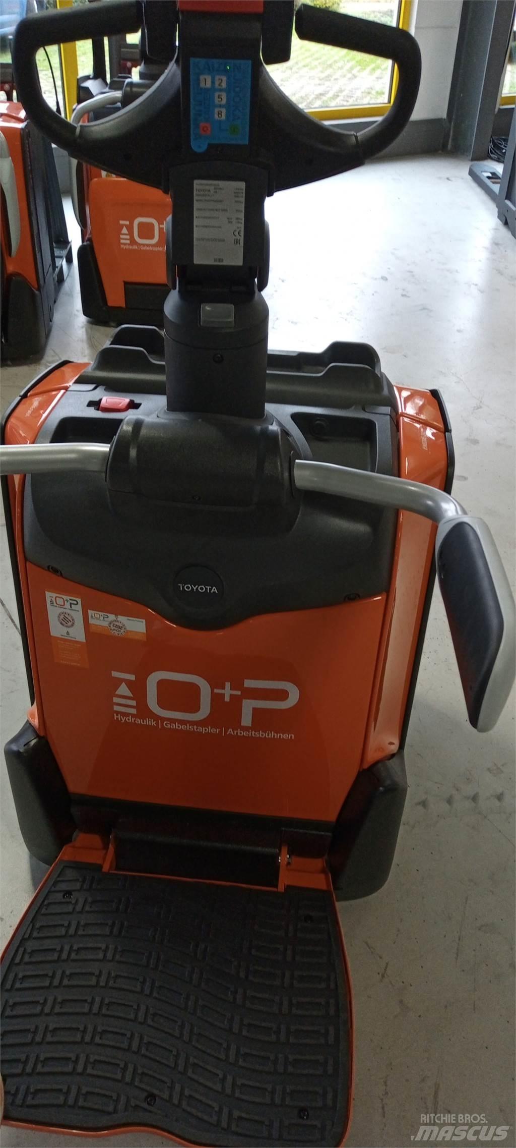 Toyota LPE200 Alacsony emelőkocsi