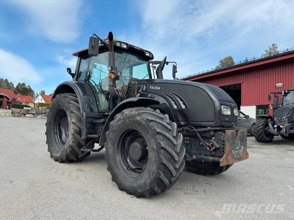 Valtra T 162 Traktorok