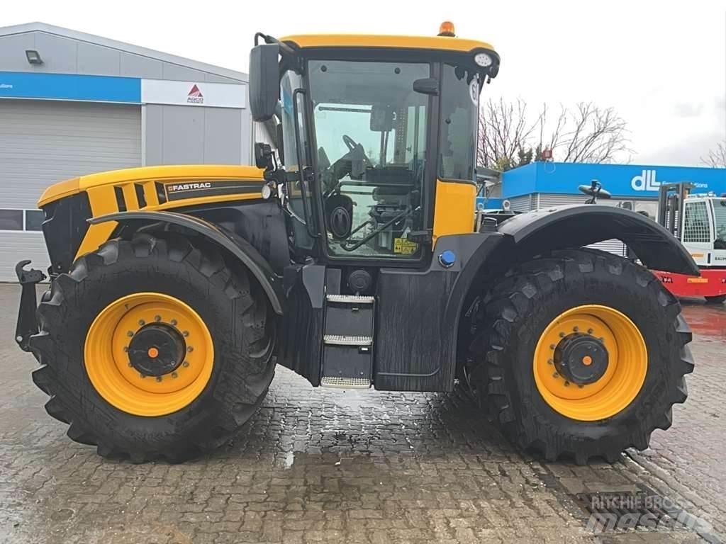 JCB Fastrac 4220 Traktorok