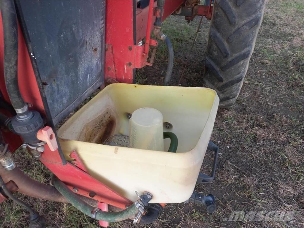 Holder IN 360 Vontatott trágyaszórók