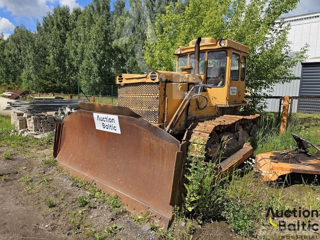  T - 130 lánctalpas dózerek