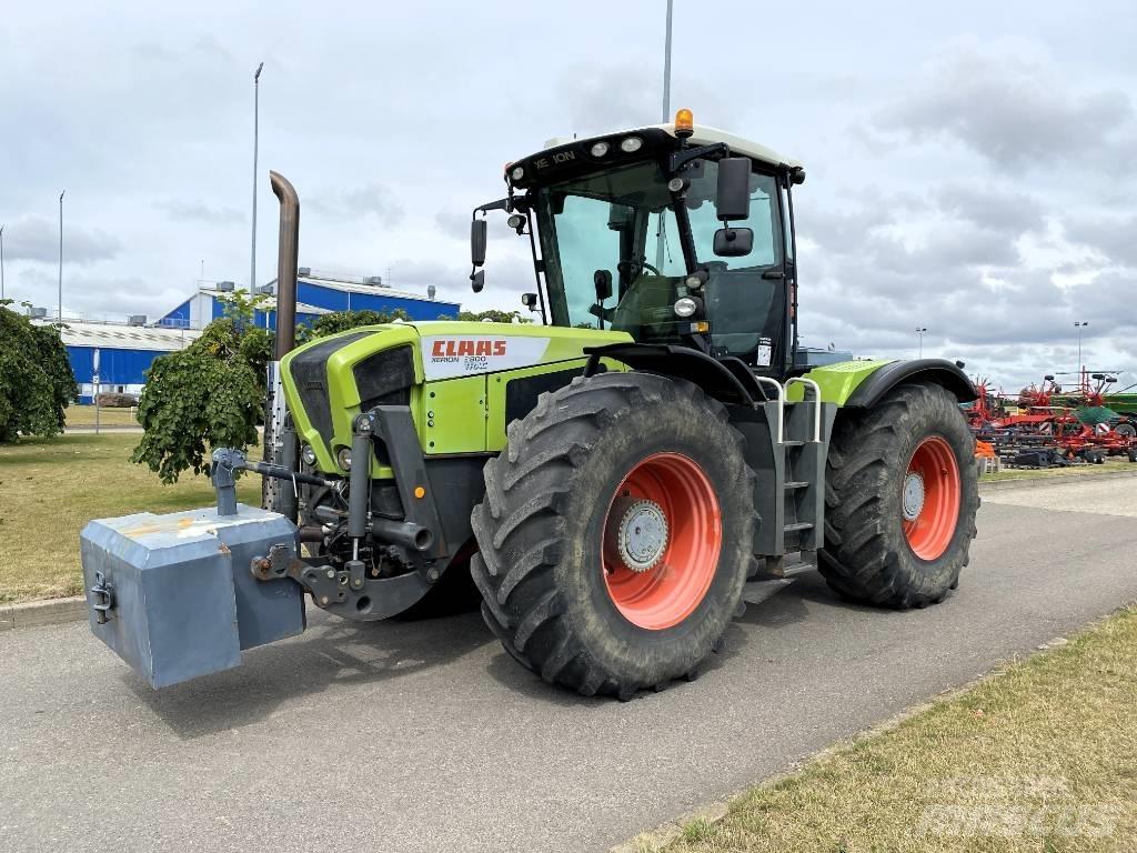 CLAAS Xerion 3800 Traktorok