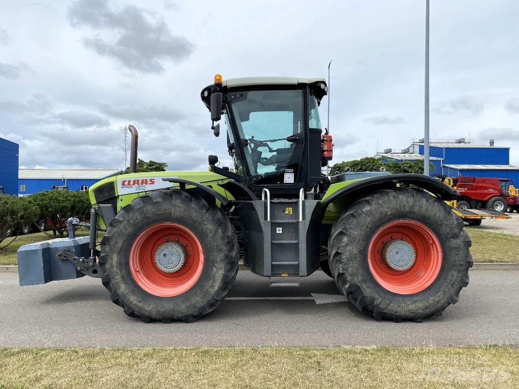 CLAAS Xerion 3800 Traktorok