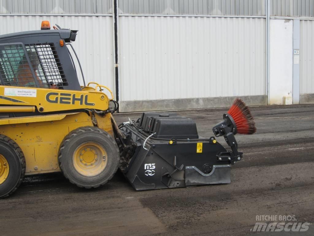 M3 Sweeper Bucket HD Egyéb kommunális gépek