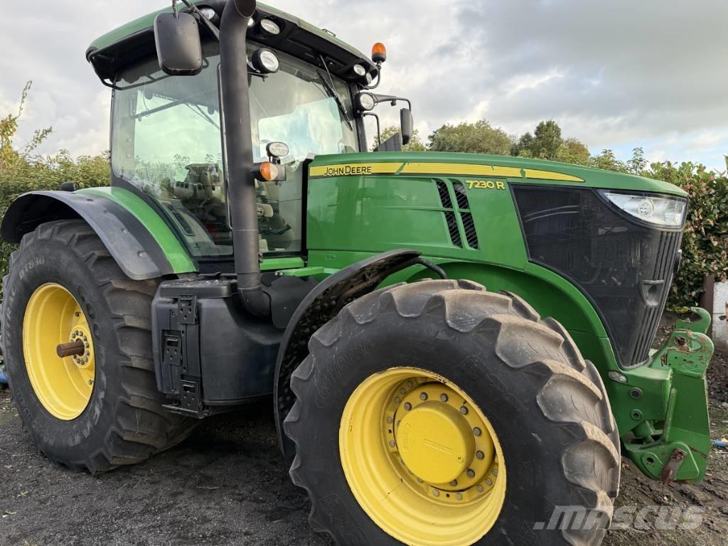 John Deere 7230 R Traktorok