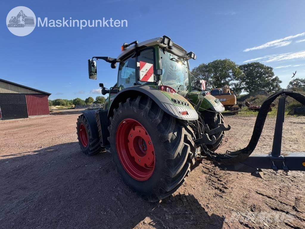 Fendt 724 Vario Traktorok