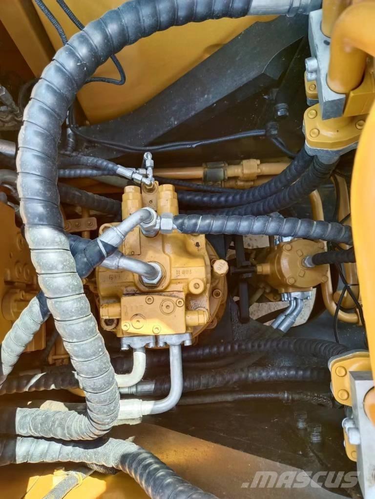 Sany SY 235 Közepes (midi) kotrók 7 t - 12 t