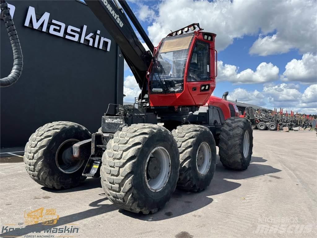 Komatsu 951 Betakarítók