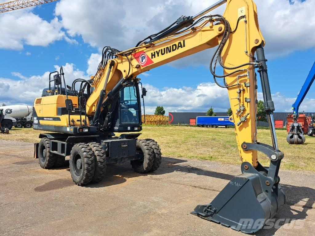 Hyundai HW140 Gumikerekes kotrók