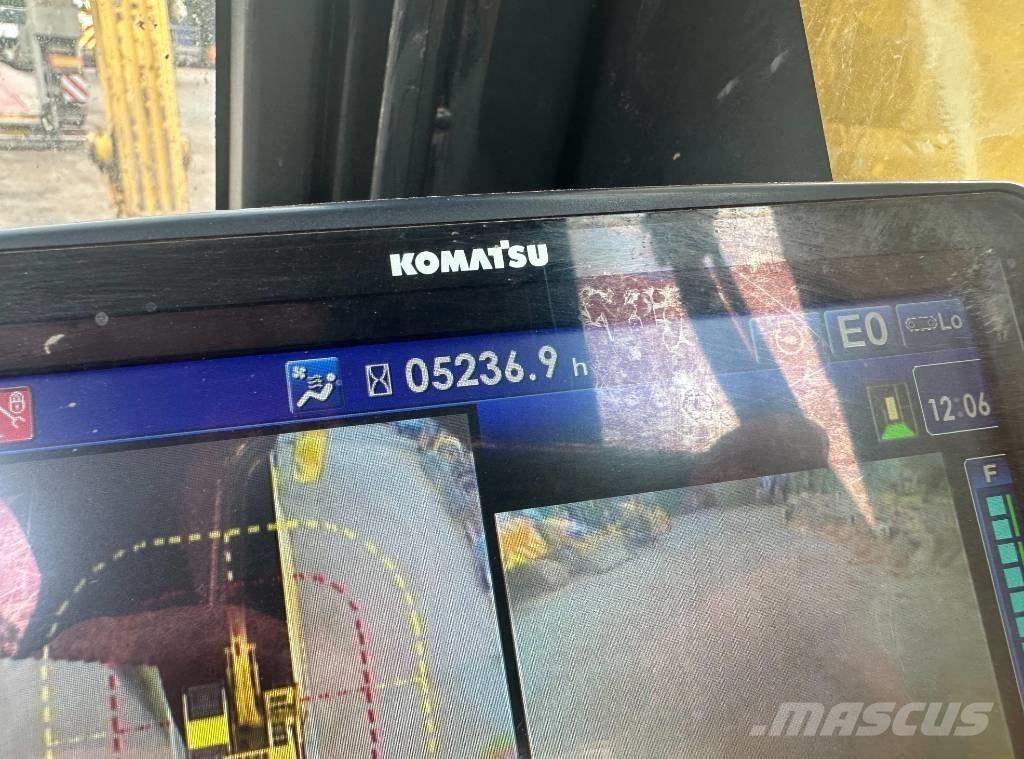 Komatsu PC 210 LC-11 Lánctalpas kotrók