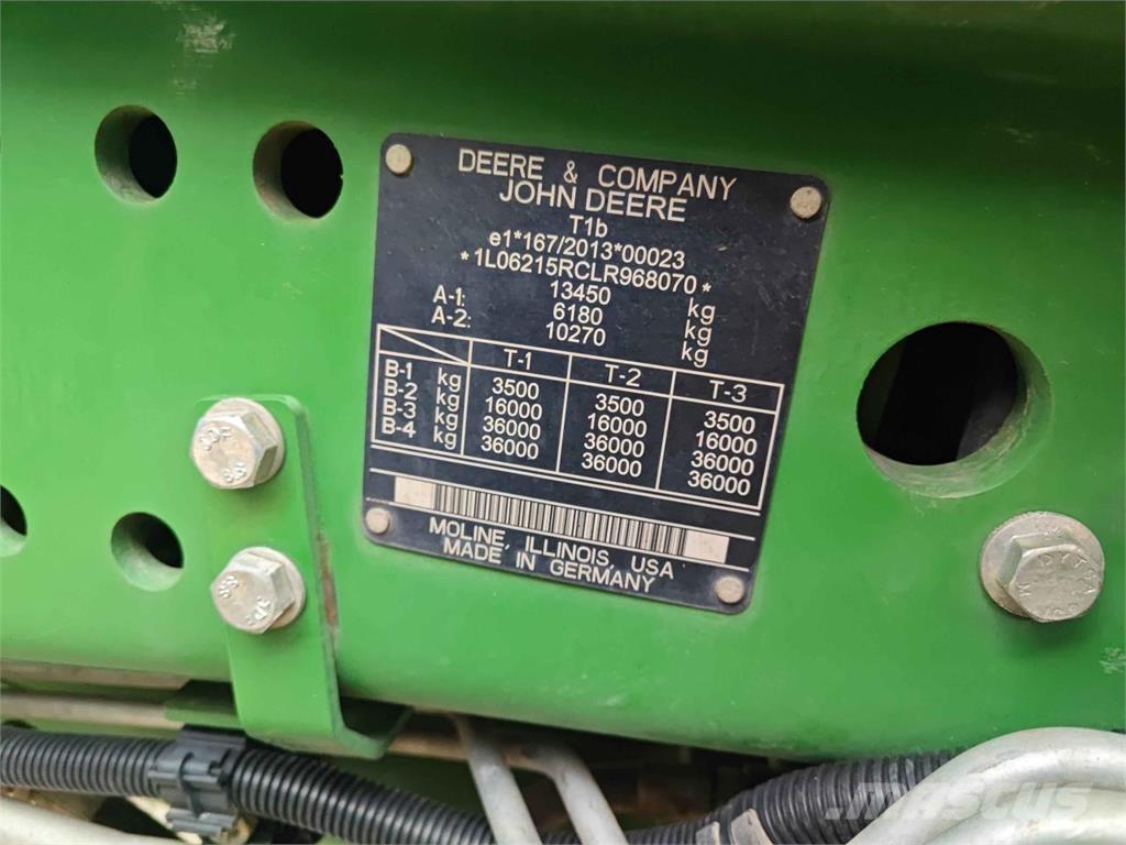 John Deere 6215R Traktorok