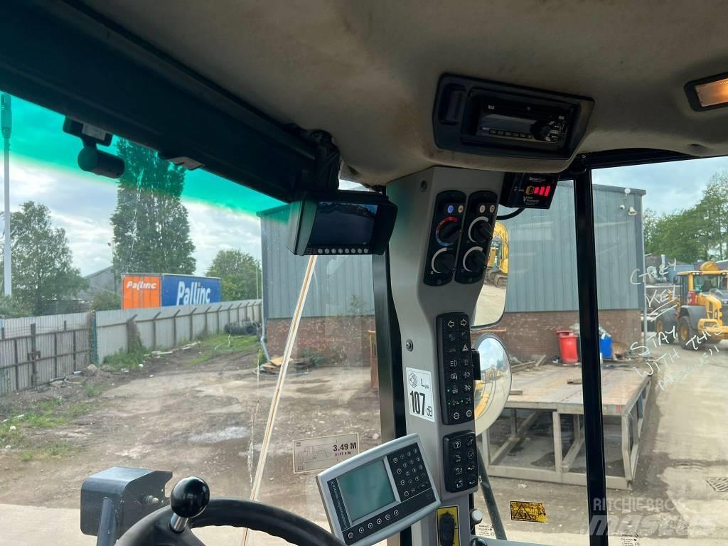 CAT 962 K Gumikerekes homlokrakodók