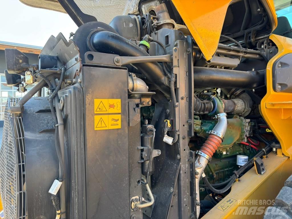 Volvo L 90 H Gumikerekes homlokrakodók