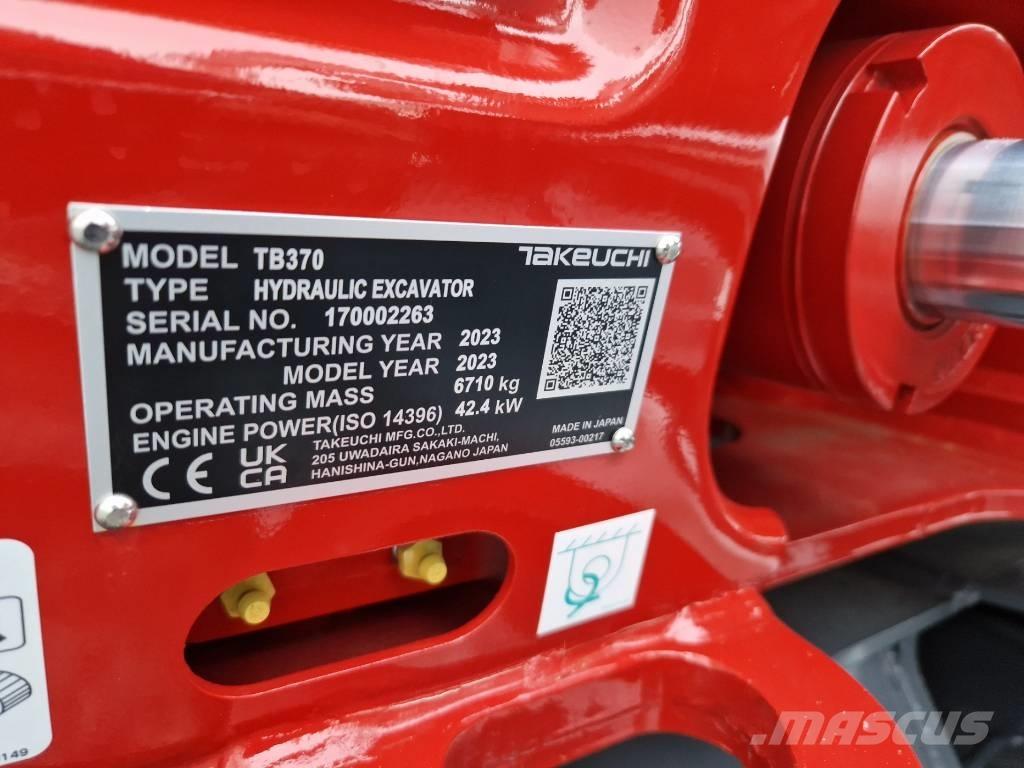 Takeuchi TB370 Mini kotrók < 7t
