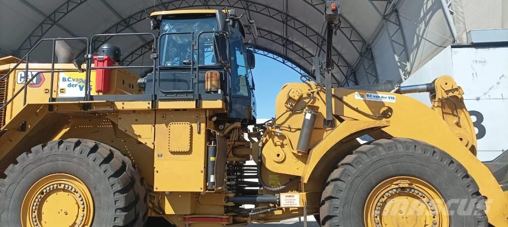 CAT 988XE Gumikerekes homlokrakodók