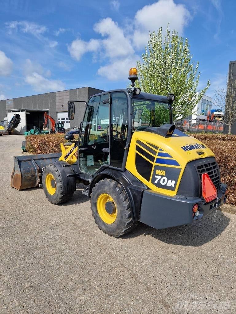 Komatsu WA70M Mini homlokrakodók