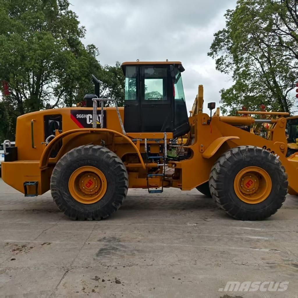 CAT 966 H Gumikerekes homlokrakodók
