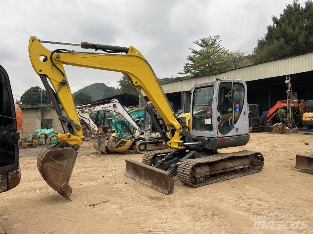 Wacker Neuson 8003 Közepes (midi) kotrók 7 t - 12 t