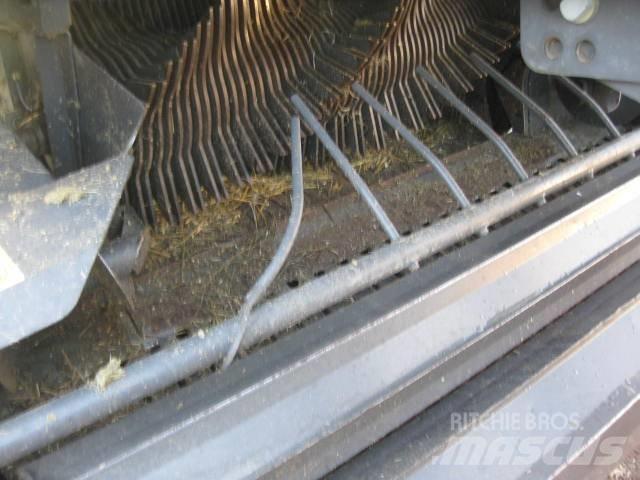 CLAAS Rollant 455 RC Körbálázók