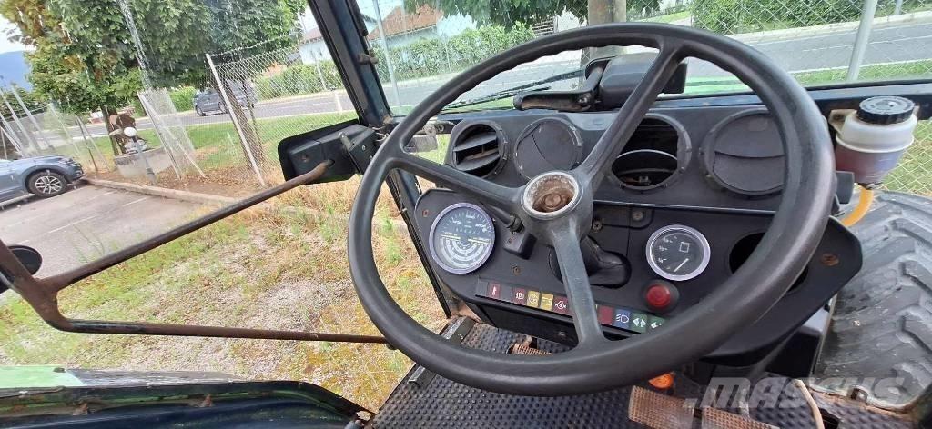 Deutz-Fahr 1070S Traktorok