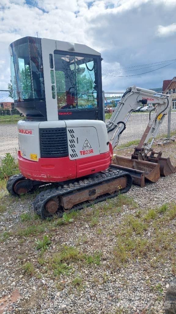 Takeuchi TB 23 R Mini kotrók < 7t