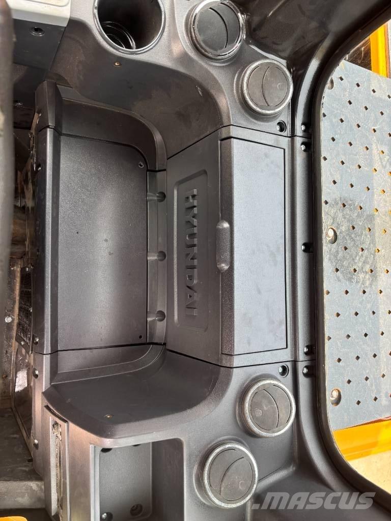 Hyundai R 350LVS Lánctalpas kotrók