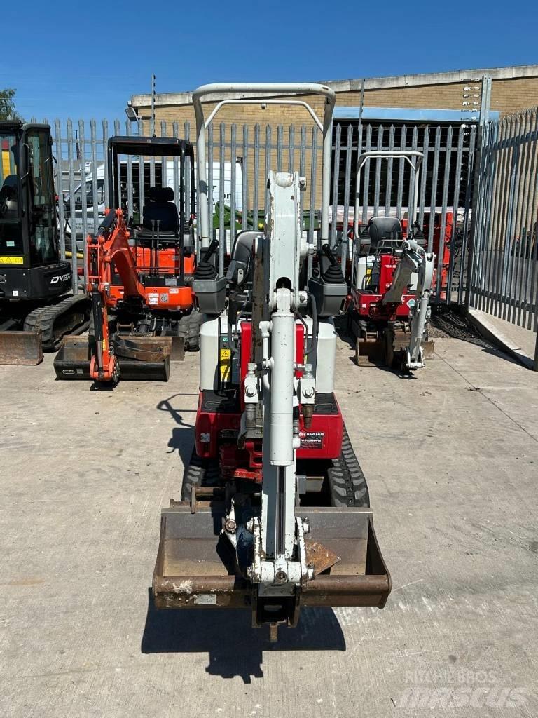 Takeuchi TB 210 R Mini kotrók < 7t
