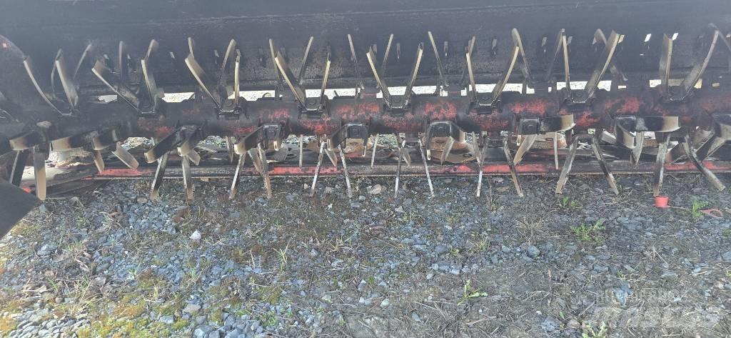 Kuhn FC 883 Öntöző Kaszák