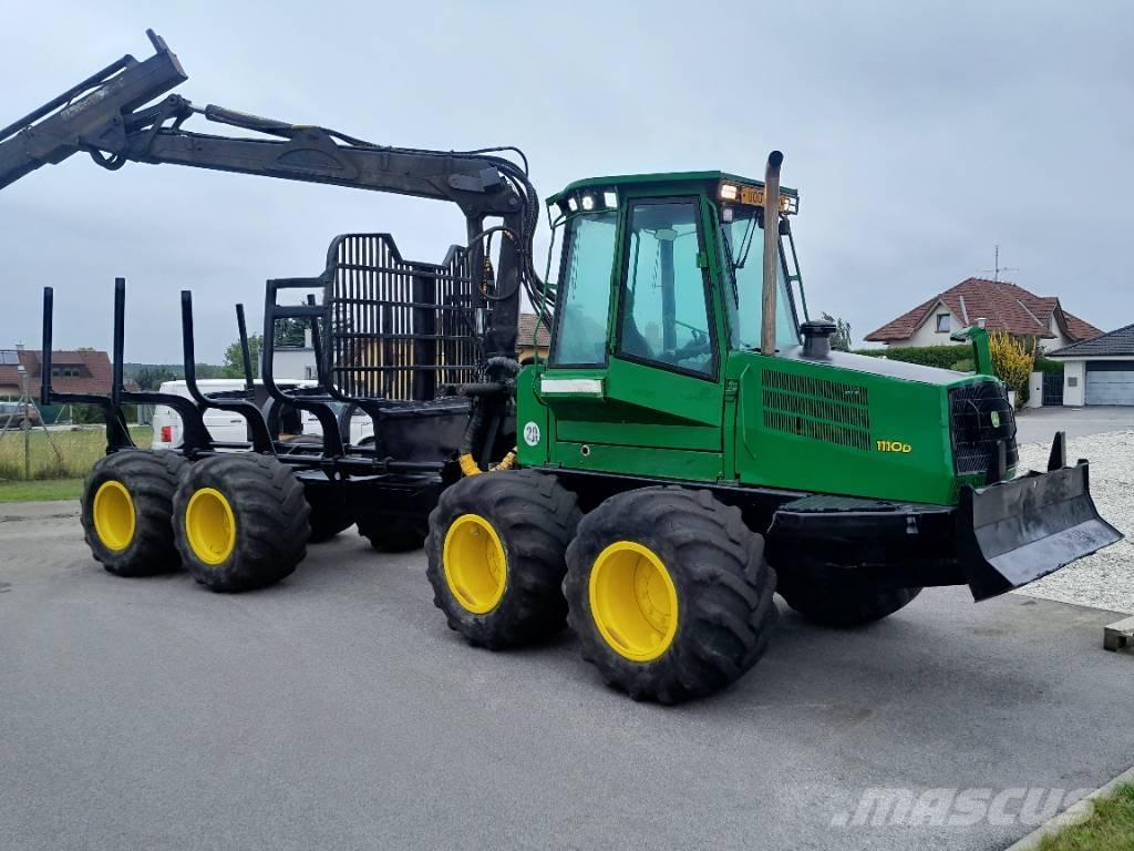 John Deere 1110 D Kihordók