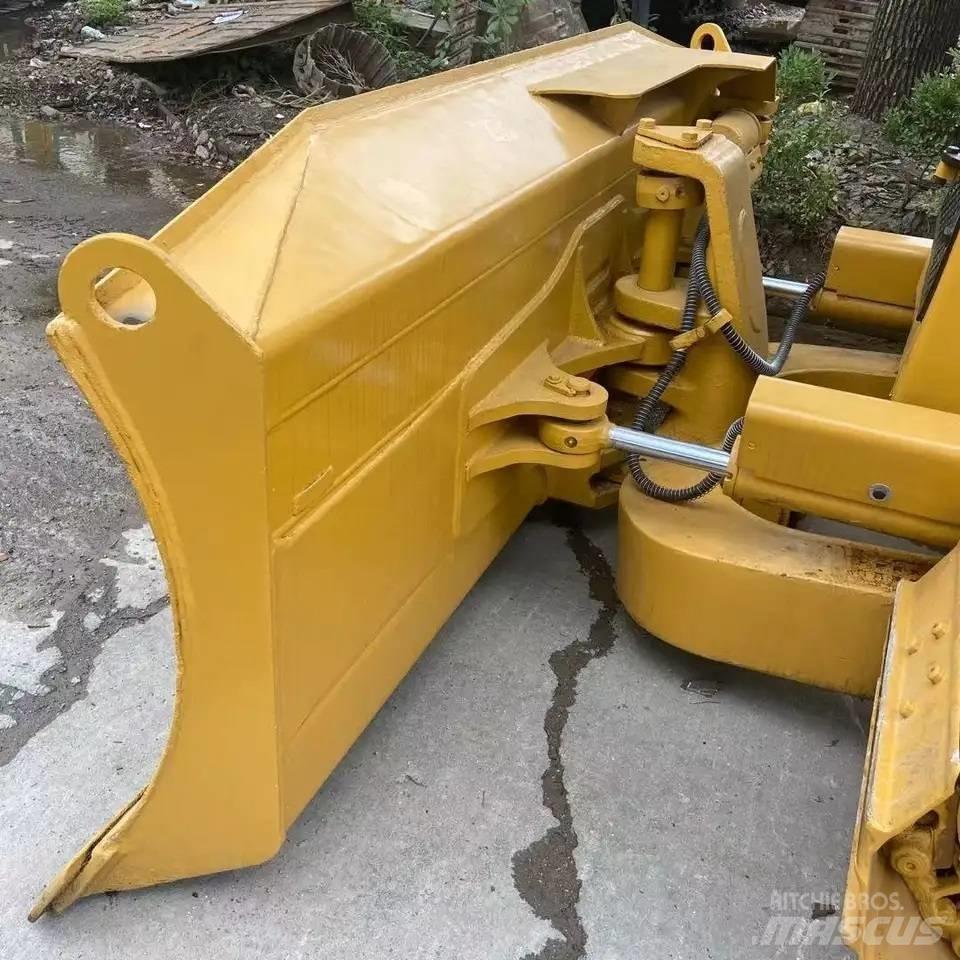 CAT D5M lánctalpas dózerek