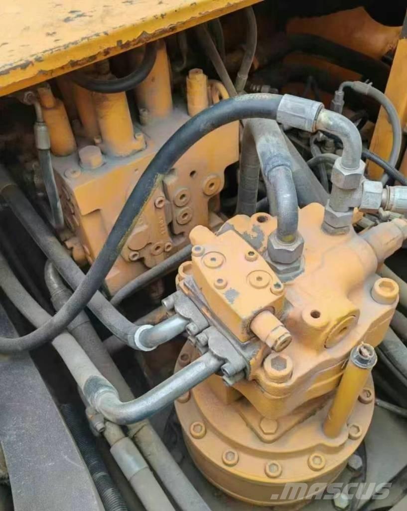 Sany SY 215 C Lánctalpas kotrók