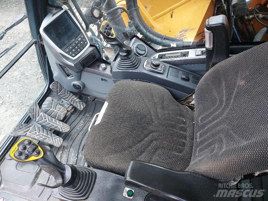 Hyundai HX 220 L Lánctalpas kotrók