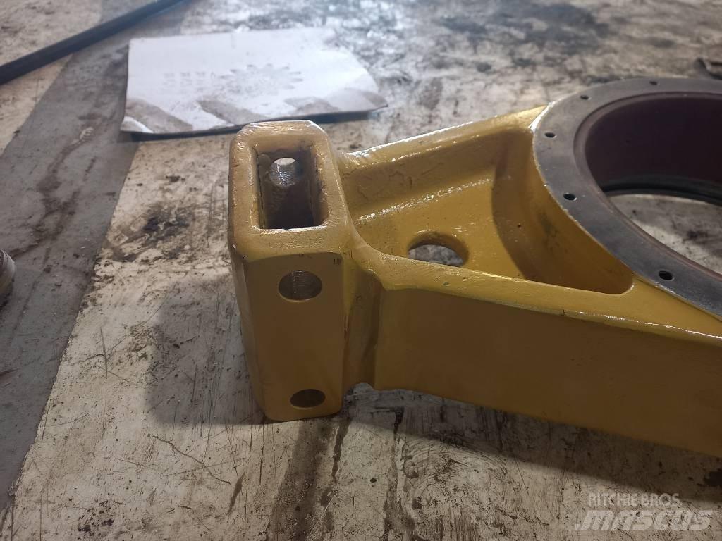 CAT 988 H Tengelyek