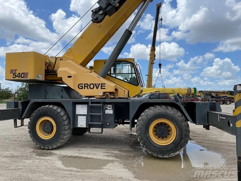 Grove RT 600 E Mobil daruk