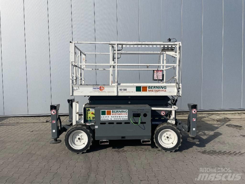 SkyJack SJ 6832 RTE Ollós emelők