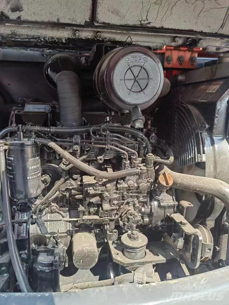 Doosan DH 60-7 Mini kotrók < 7t