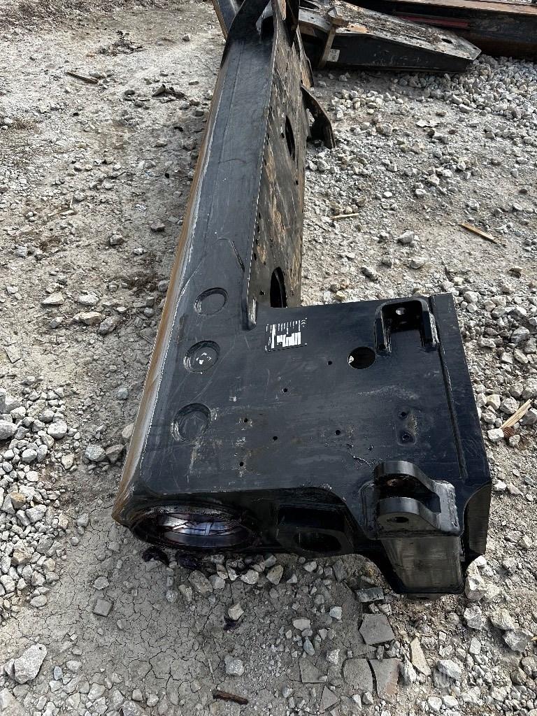 Komatsu 895 Alváz és felfüggesztés